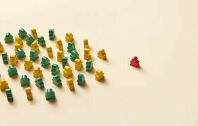 三個 Agent 一個窗口：讓 AI 像部門一樣分工，行得通嗎？